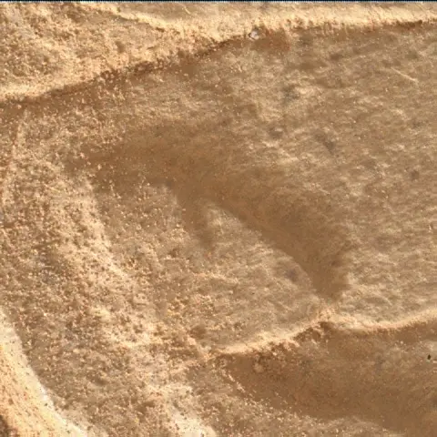 Sol 2833: Mars Hand Lens Imager (MAHLI)