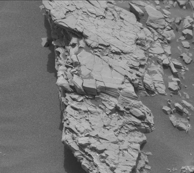 Sol 2837: Mast Camera (Mastcam)