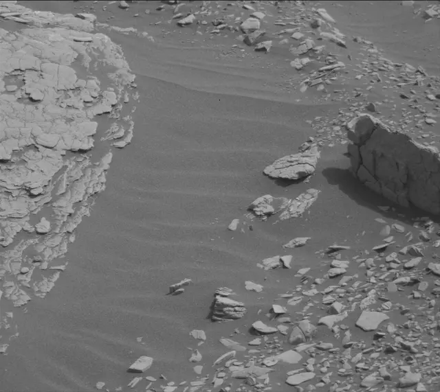 Sol 2837: Mast Camera (Mastcam)