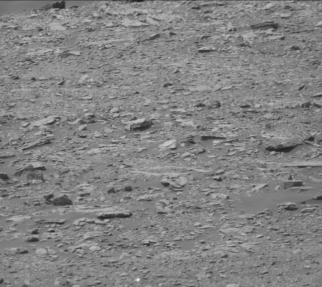 Sol 2840: Mast Camera (Mastcam)