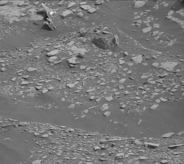 Sol 2840: Mast Camera (Mastcam)