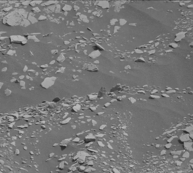 Sol 2840: Mast Camera (Mastcam)