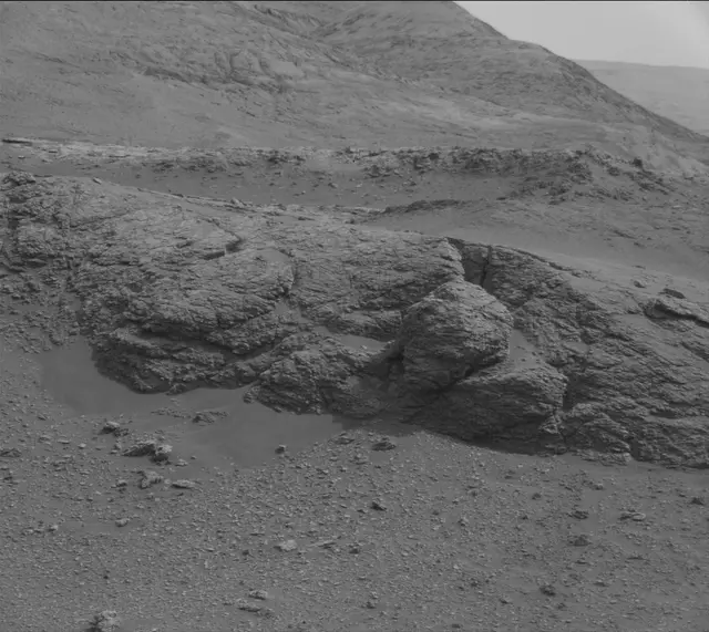 Sol 2842: Mast Camera (Mastcam)