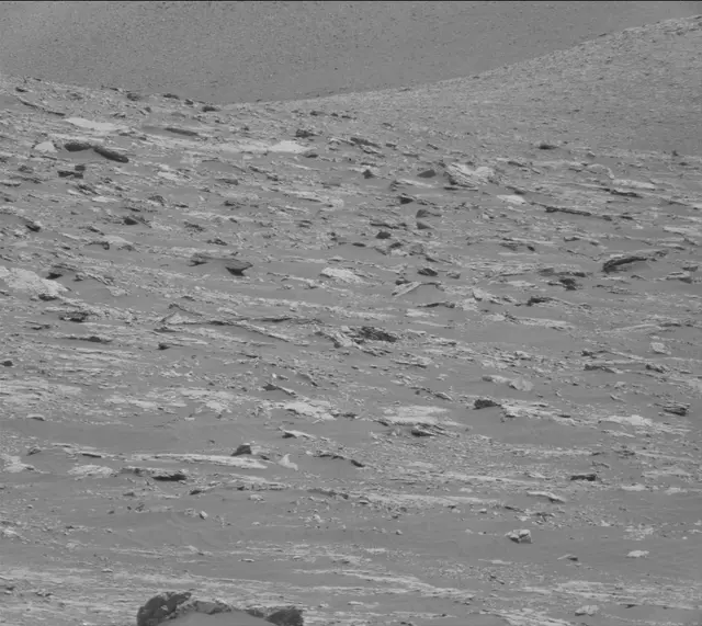 Sol 2845: Mast Camera (Mastcam)