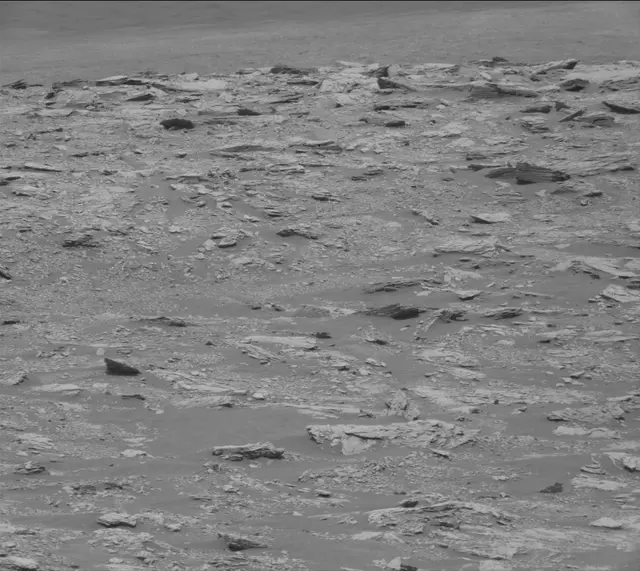 Sol 2845: Mast Camera (Mastcam)