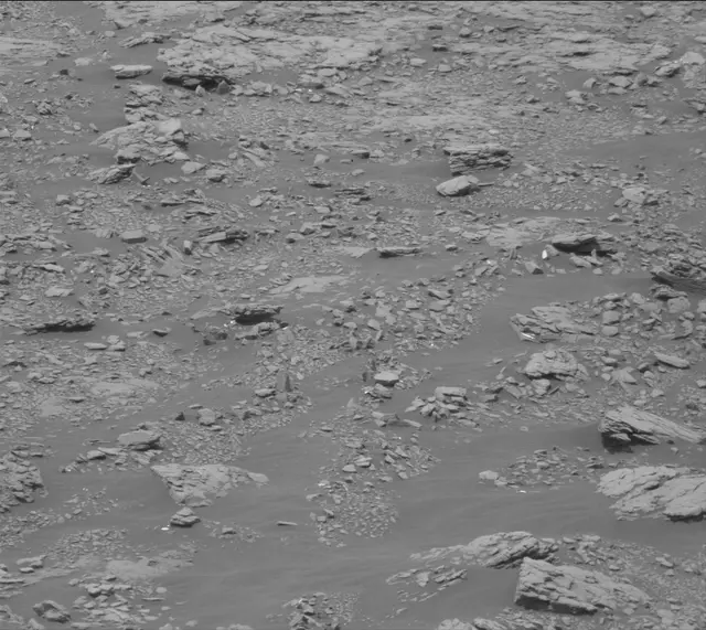 Sol 2845: Mast Camera (Mastcam)