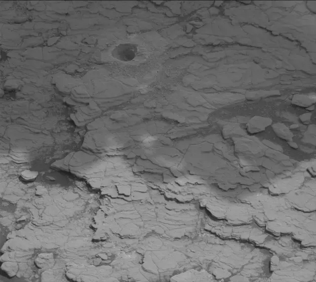 Sol 2848: Mast Camera (Mastcam)