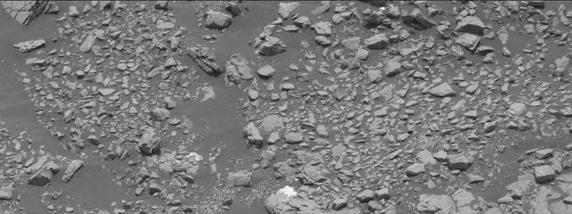 Sol 2850: Mast Camera (Mastcam)