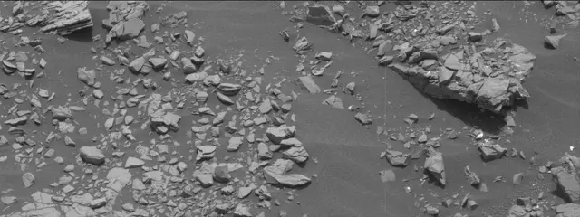 Sol 2850: Mast Camera (Mastcam)
