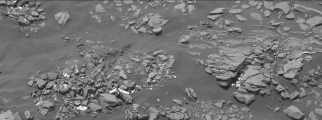 Sol 2850: Mast Camera (Mastcam)