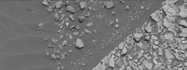 Sol 2850: Mast Camera (Mastcam)