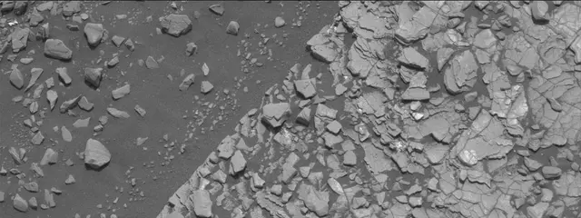 Sol 2850: Mast Camera (Mastcam)