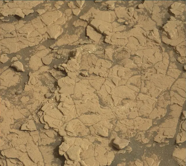 Sol 2850: Mast Camera (Mastcam)