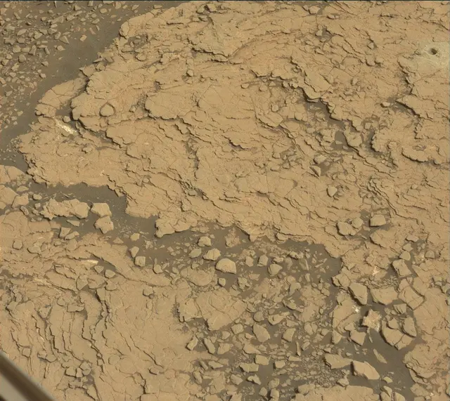 Sol 2851: Mast Camera (Mastcam)