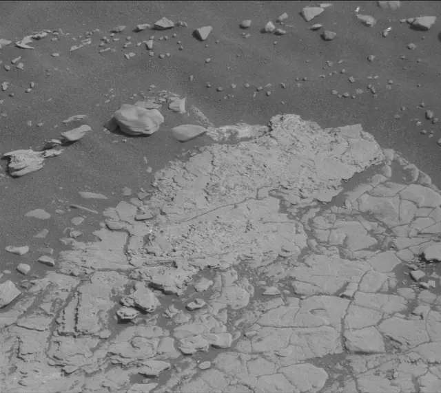 Sol 2852: Mast Camera (Mastcam)