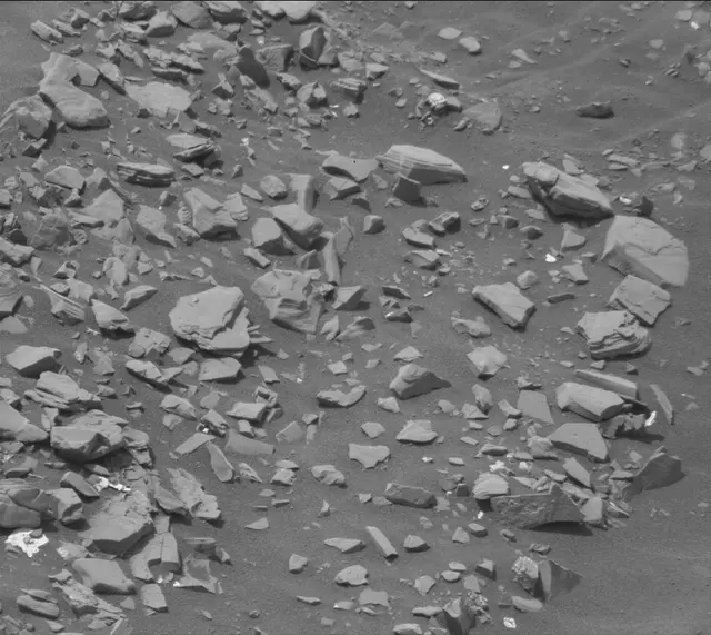 Sol 2853: Mast Camera (Mastcam)