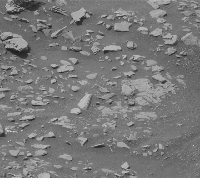 Sol 2853: Mast Camera (Mastcam)