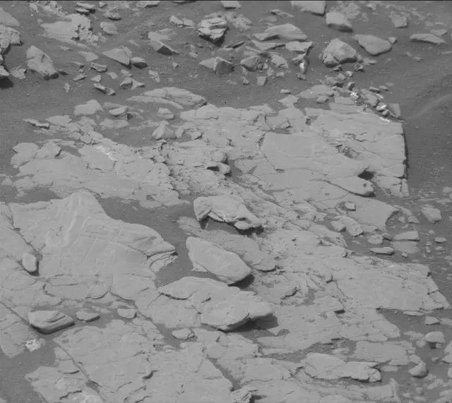 Sol 2853: Mast Camera (Mastcam)
