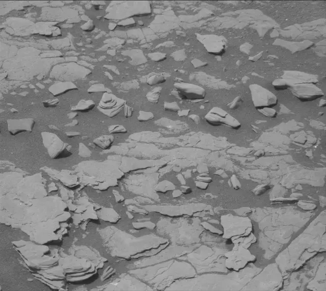 Sol 2853: Mast Camera (Mastcam)
