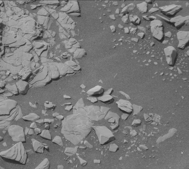 Sol 2853: Mast Camera (Mastcam)