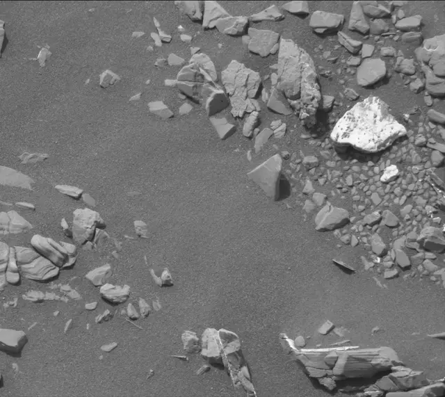 Sol 2853: Mast Camera (Mastcam)