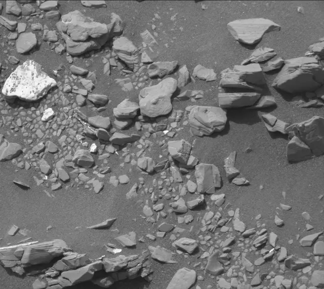 Sol 2853: Mast Camera (Mastcam)