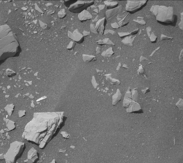 Sol 2853: Mast Camera (Mastcam)
