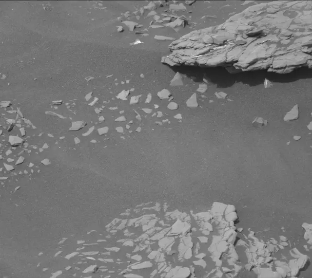 Sol 2860: Mast Camera (Mastcam)