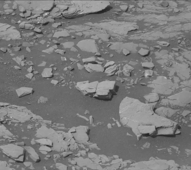 Sol 2860: Mast Camera (Mastcam)