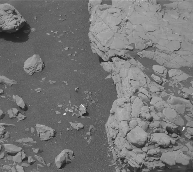 Sol 2860: Mast Camera (Mastcam)