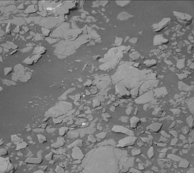 Sol 2860: Mast Camera (Mastcam)