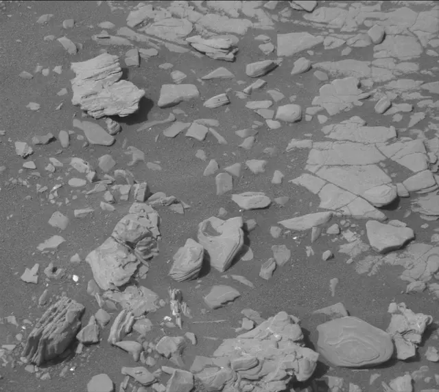 Sol 2860: Mast Camera (Mastcam)
