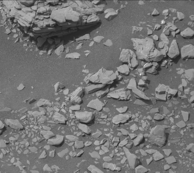 Sol 2860: Mast Camera (Mastcam)