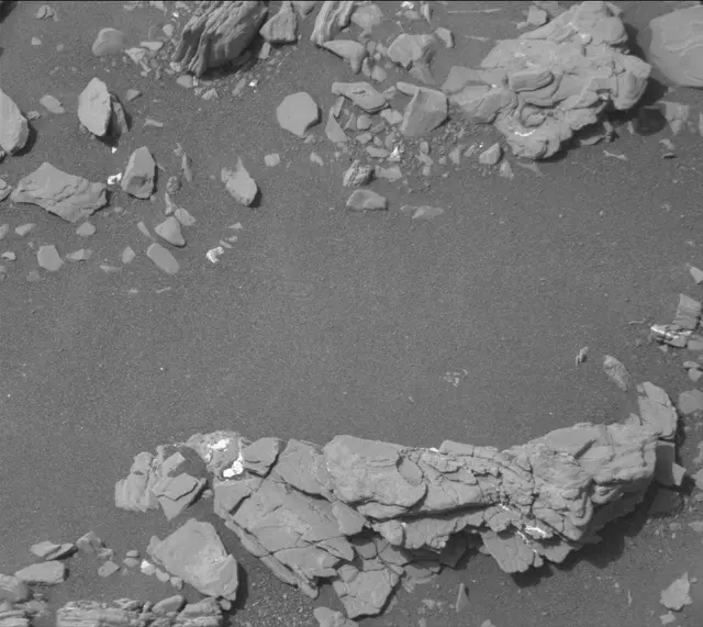 Sol 2860: Mast Camera (Mastcam)