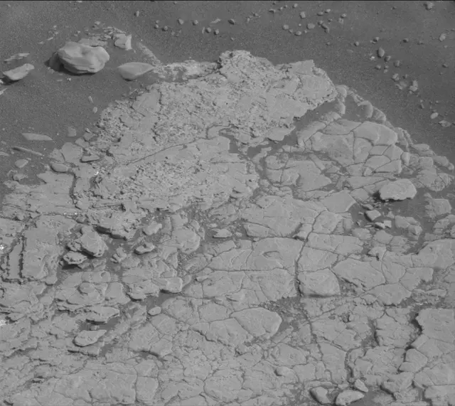Sol 2865: Mast Camera (Mastcam)