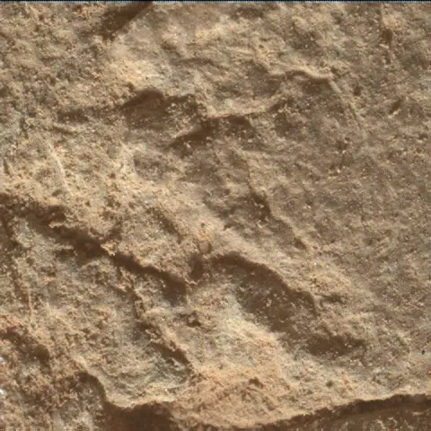 Sol 2867: Mars Hand Lens Imager (MAHLI)