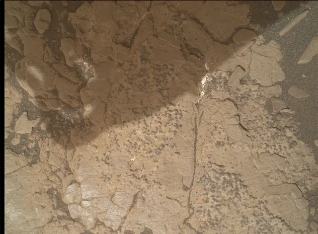 Sol 2870: Mars Hand Lens Imager (MAHLI)