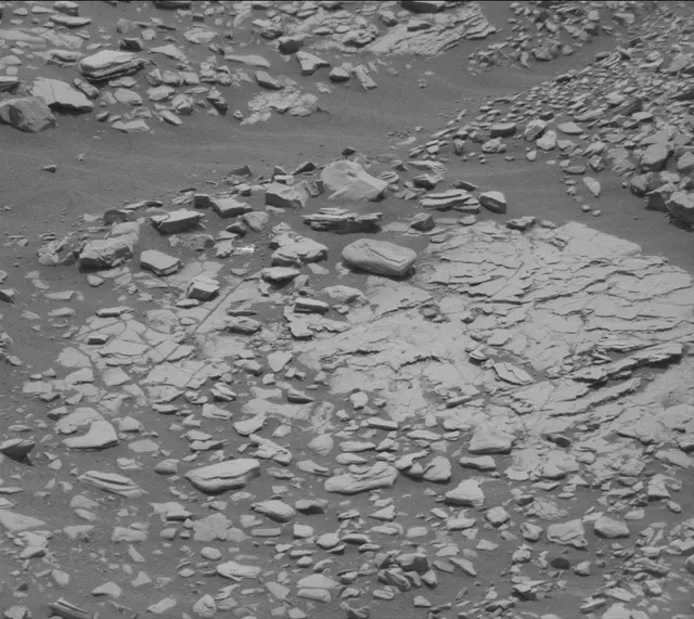 Sol 2871: Mast Camera (Mastcam)