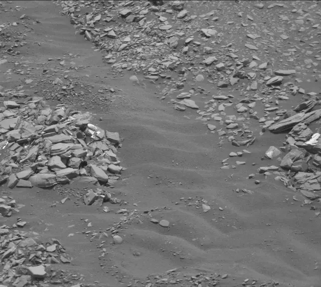 Sol 2871: Mast Camera (Mastcam)