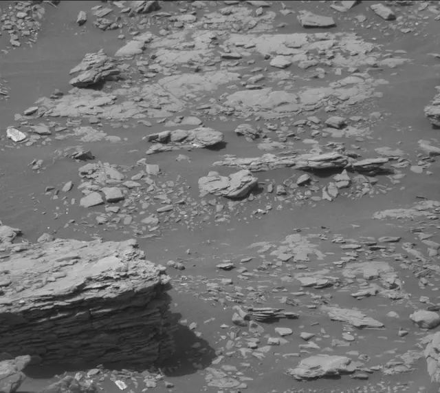 Sol 2873: Mast Camera (Mastcam)