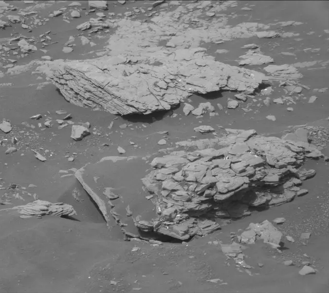 Sol 2873: Mast Camera (Mastcam)