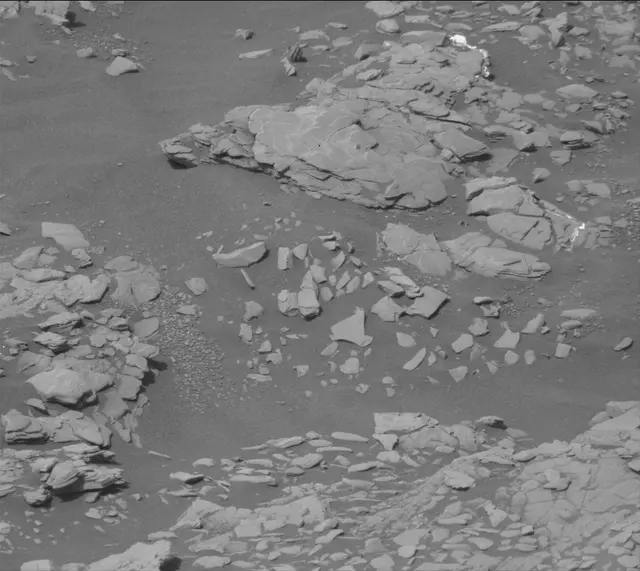 Sol 2873: Mast Camera (Mastcam)