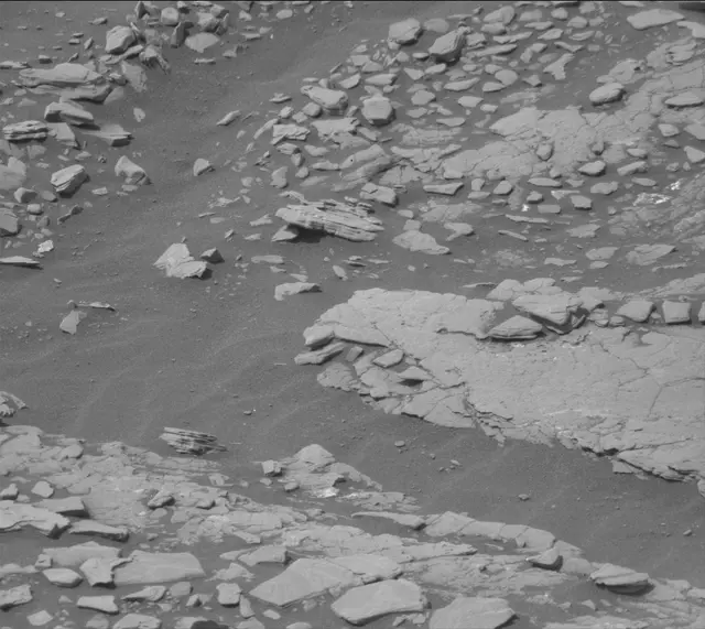 Sol 2873: Mast Camera (Mastcam)