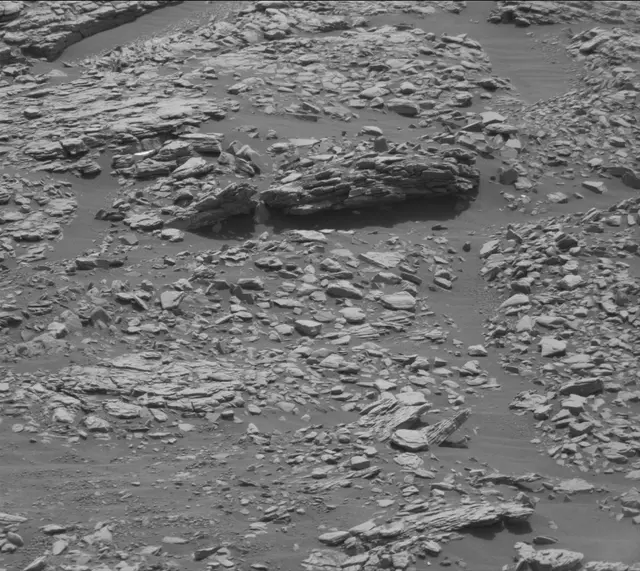 Sol 2874: Mast Camera (Mastcam)