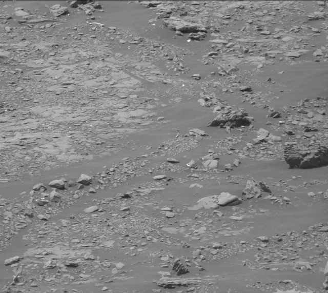 Sol 2877: Mast Camera (Mastcam)