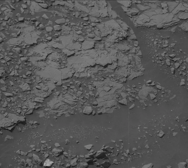 Sol 2882: Mast Camera (Mastcam)