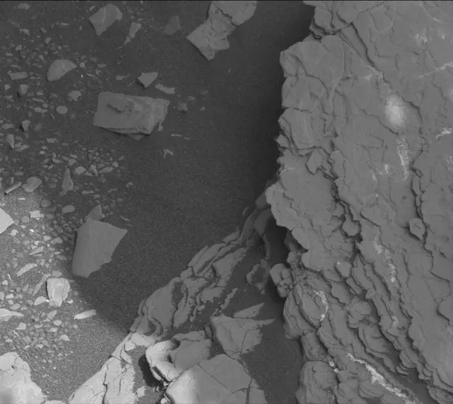 Sol 2889: Mast Camera (Mastcam)