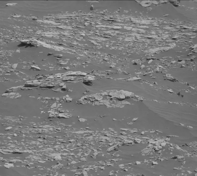 Sol 2889: Mast Camera (Mastcam)