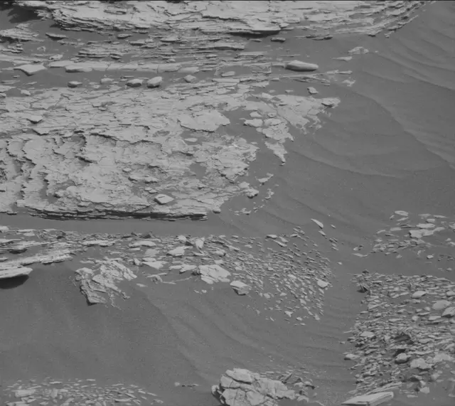 Sol 2889: Mast Camera (Mastcam)