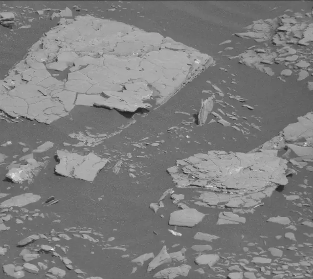 Sol 2891: Mast Camera (Mastcam)